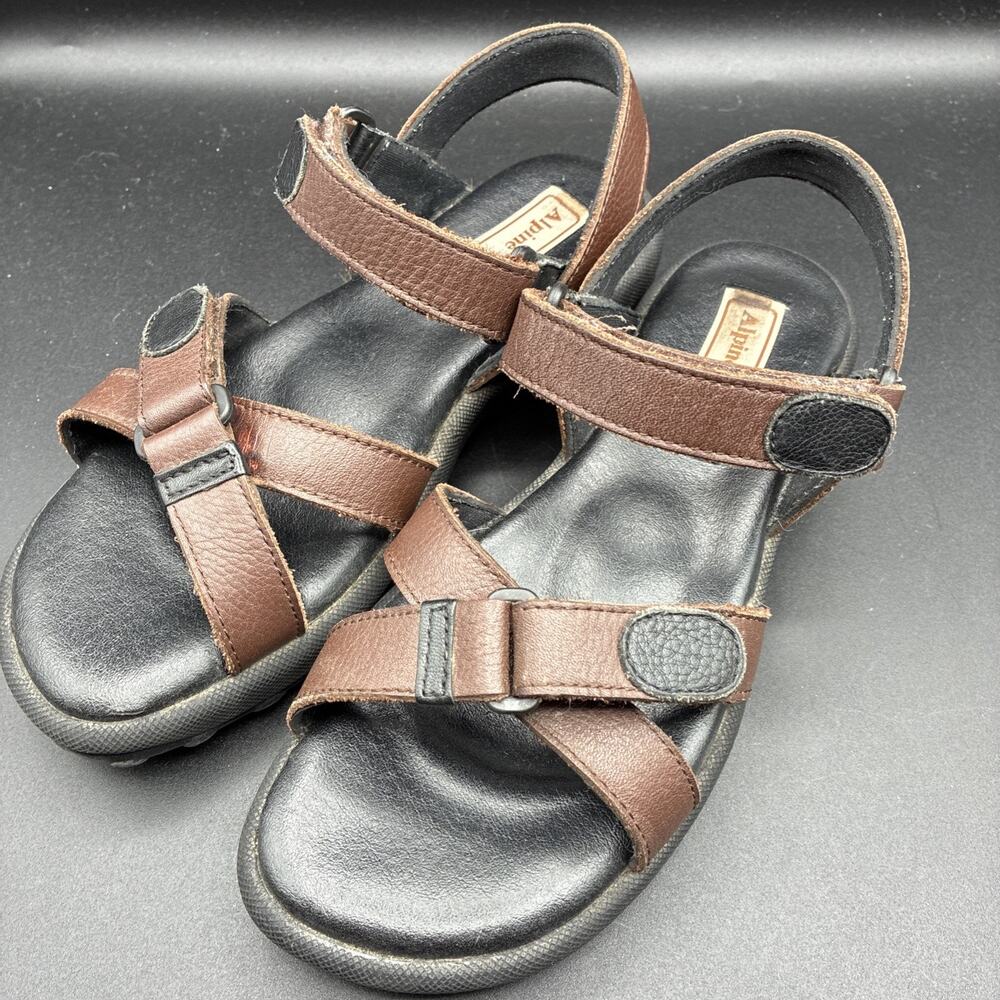 Alpine Woods Women's 7 1/2" Brown Sandles 12-243-00 Leather Upper